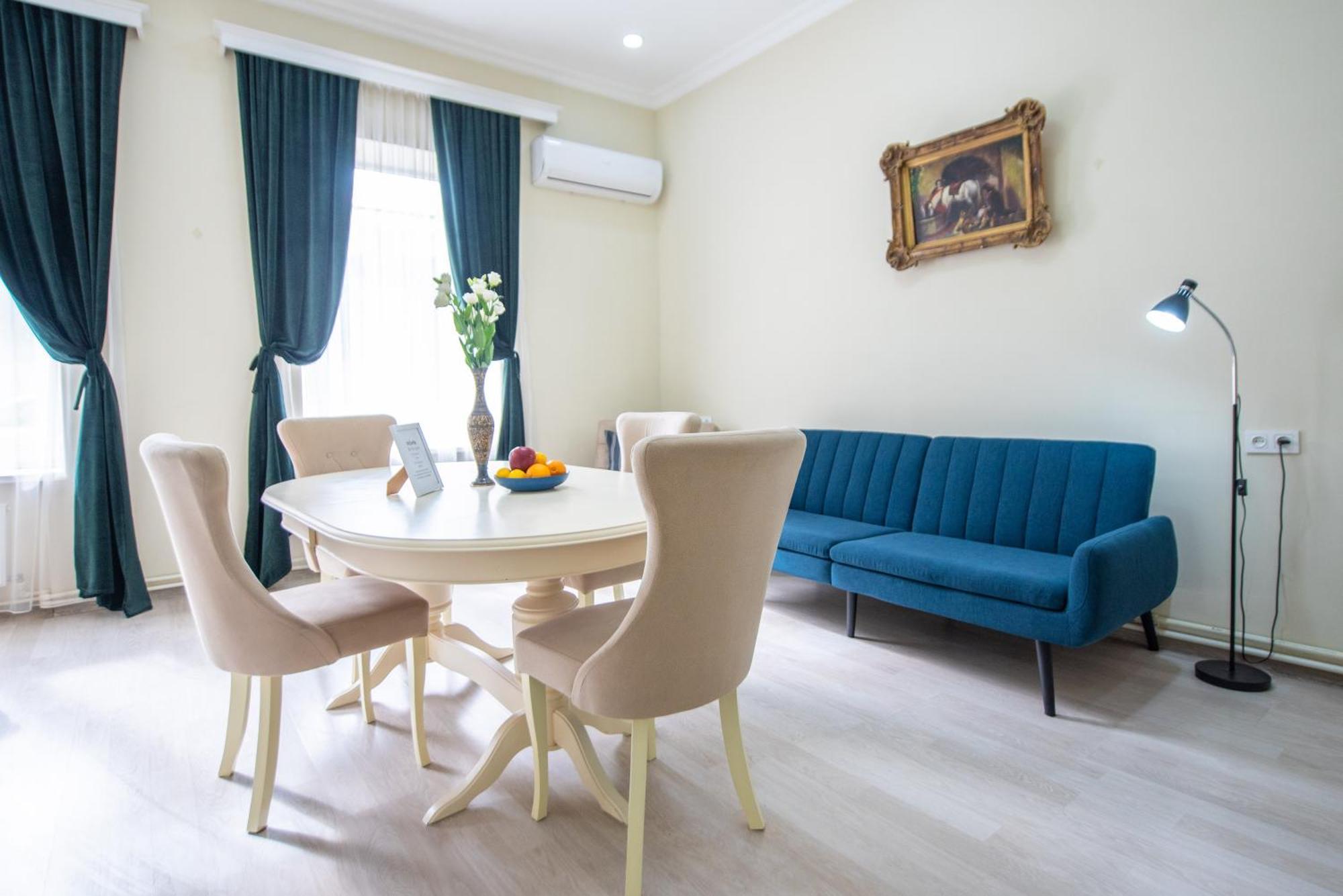 Old Town-Booking Apartment Tbilisi Exterior photo